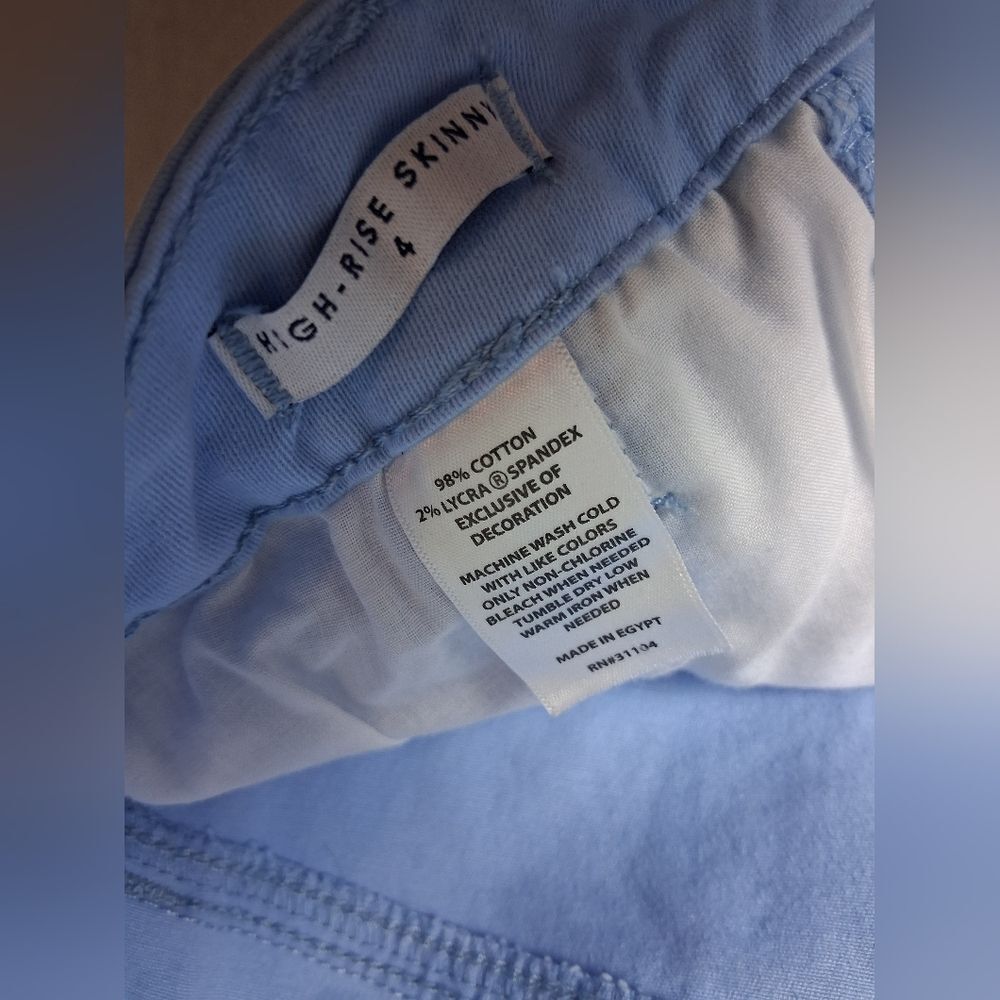 Crown & Ivy Women's Sky Blue Skinny Jeans Size 4 - Picture 4 of 7
